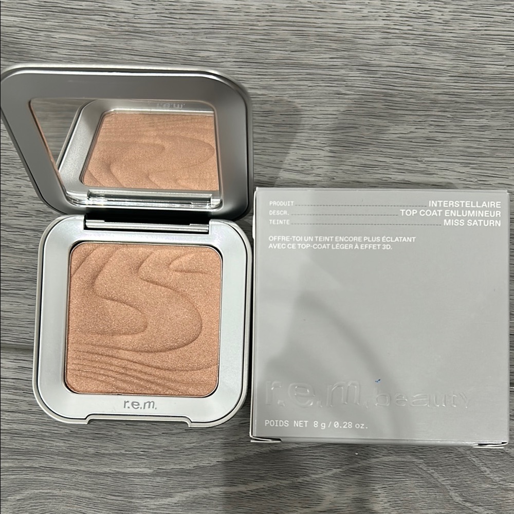 r.e.m Beauty Highlighter - Miss Saturn
